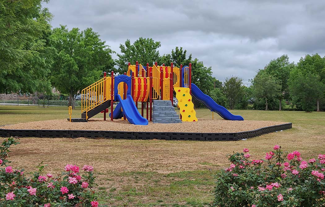 Haltom City Sandy Oaks Park